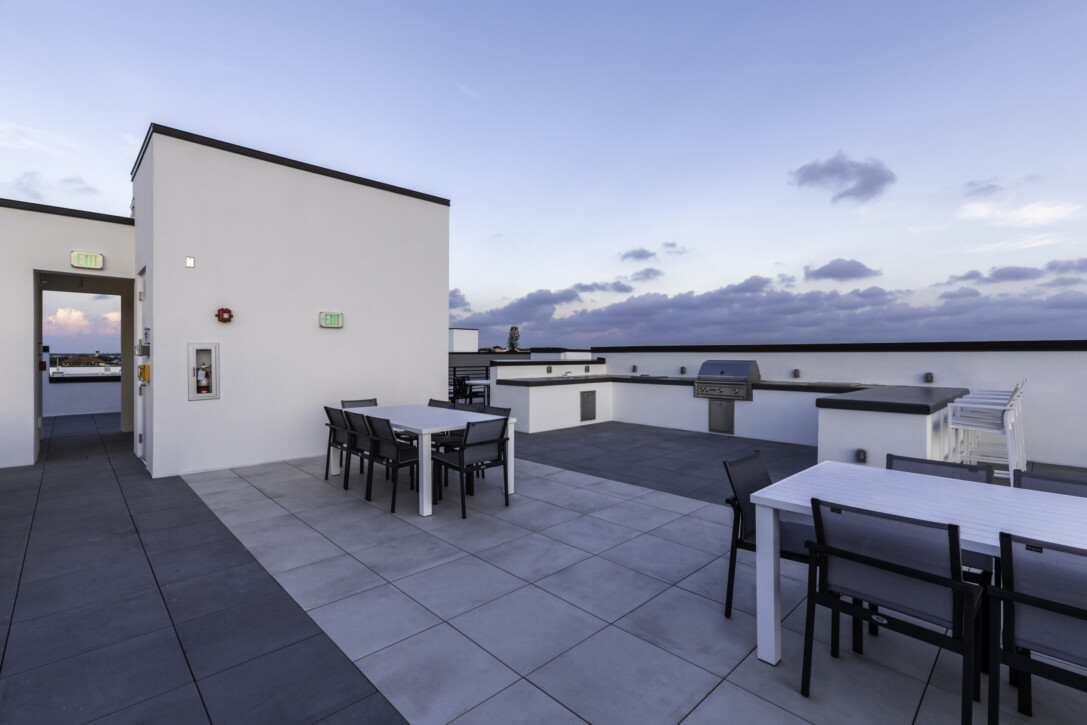 Porcelain rooftop deck system at 850 Central Club in Naples